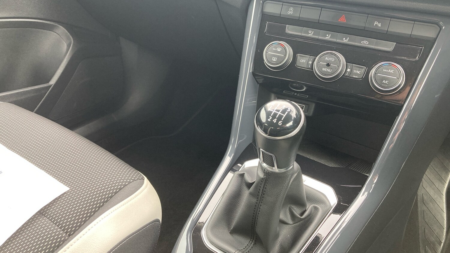 Used Volkswagen T-Roc 2018 for sale - 78152872: Photo 13