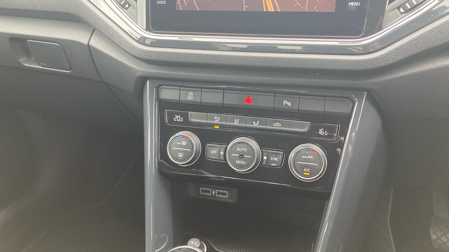 Used Volkswagen T-Roc 2018 for sale - 78152872: Photo 25