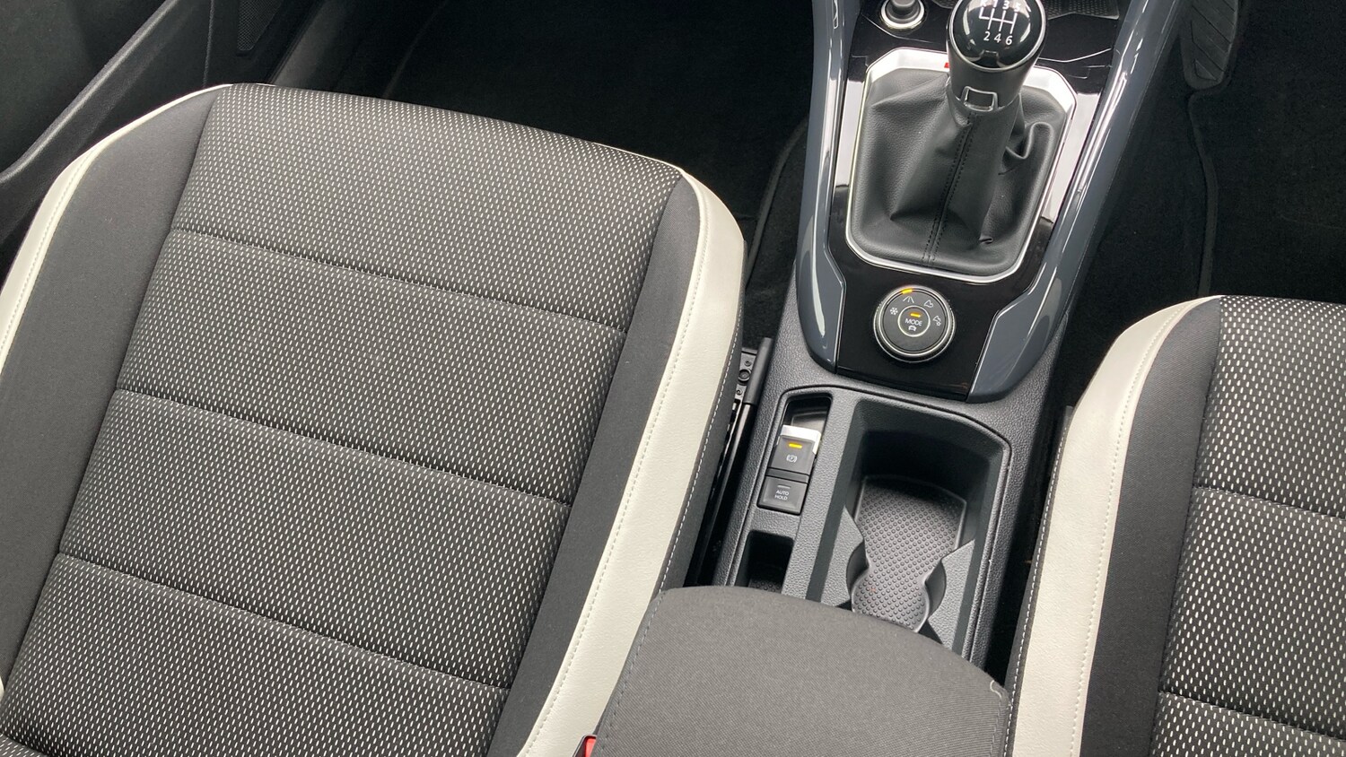 Used Volkswagen T-Roc 2018 for sale - 78152872: Photo 26