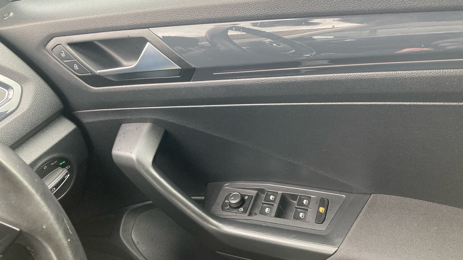 Used Volkswagen T-Roc 2018 for sale - 78152872: Photo 32