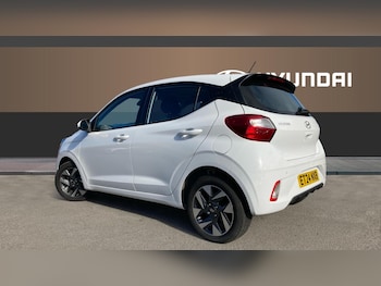 Used Hyundai i10 2024 for sale - 76117305: Photo 2