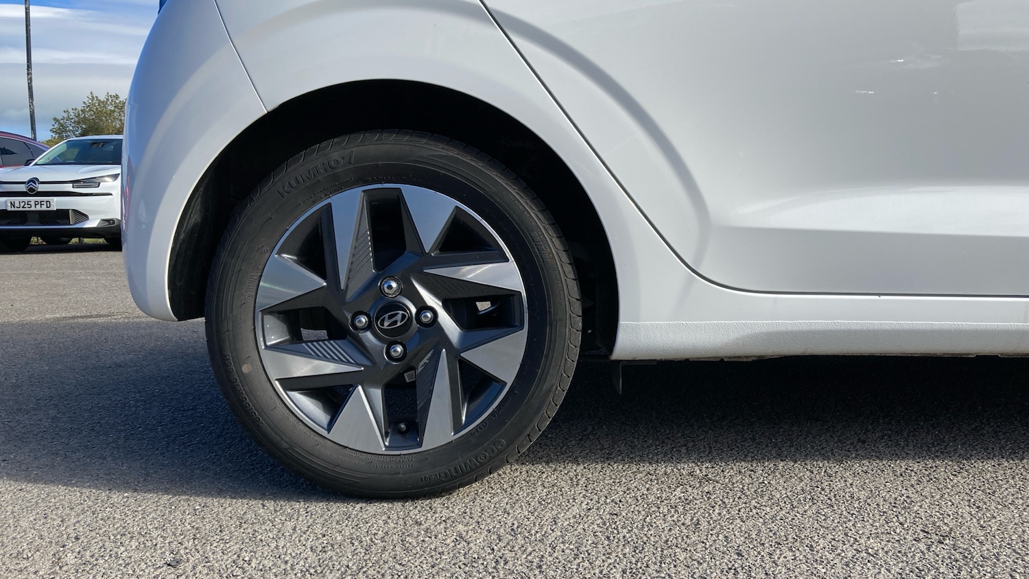 Used Hyundai i10 2024 for sale - 76117305: Photo 7
