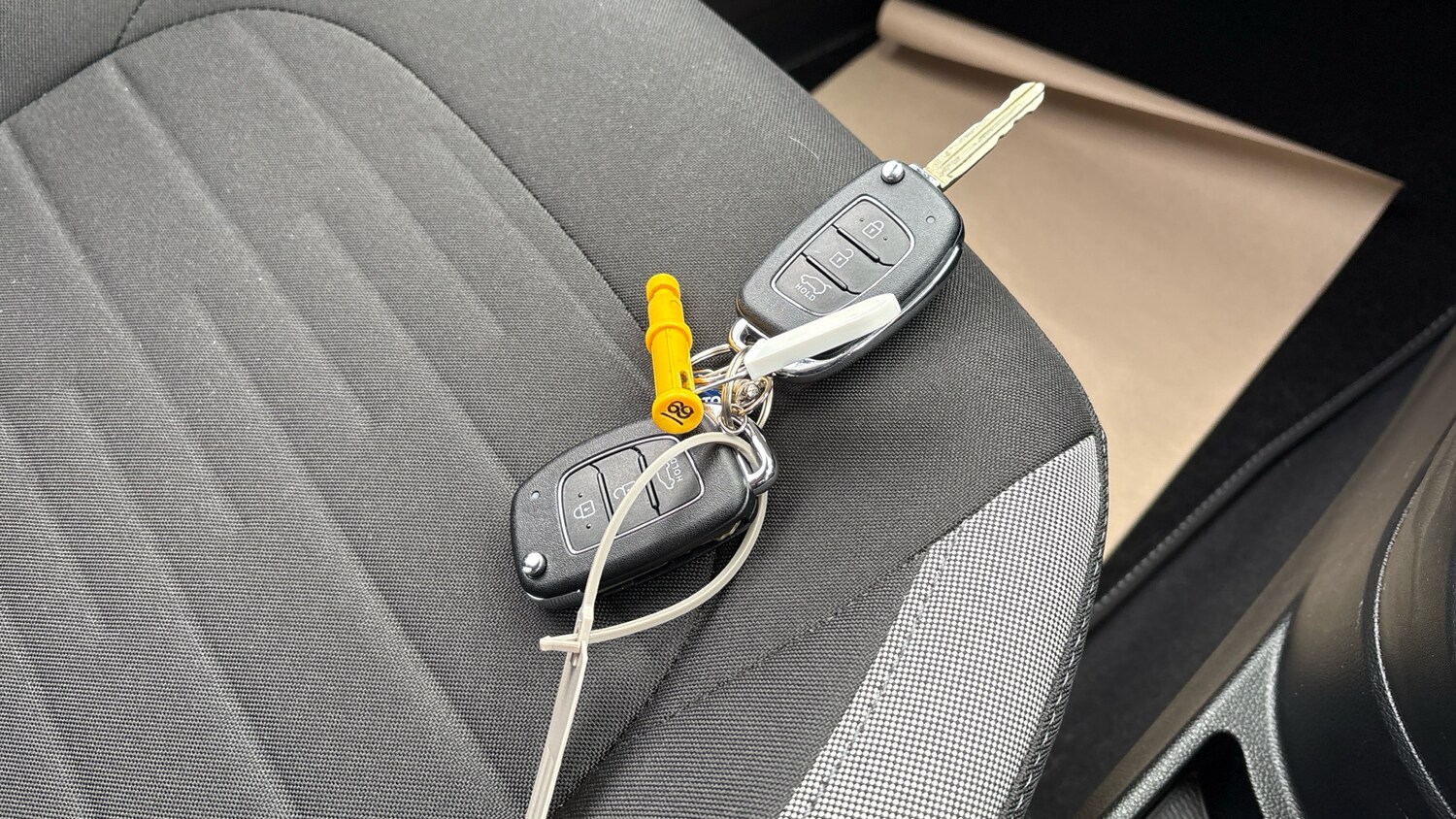 Used Hyundai i10 2023 for sale - 77676974: Photo 20