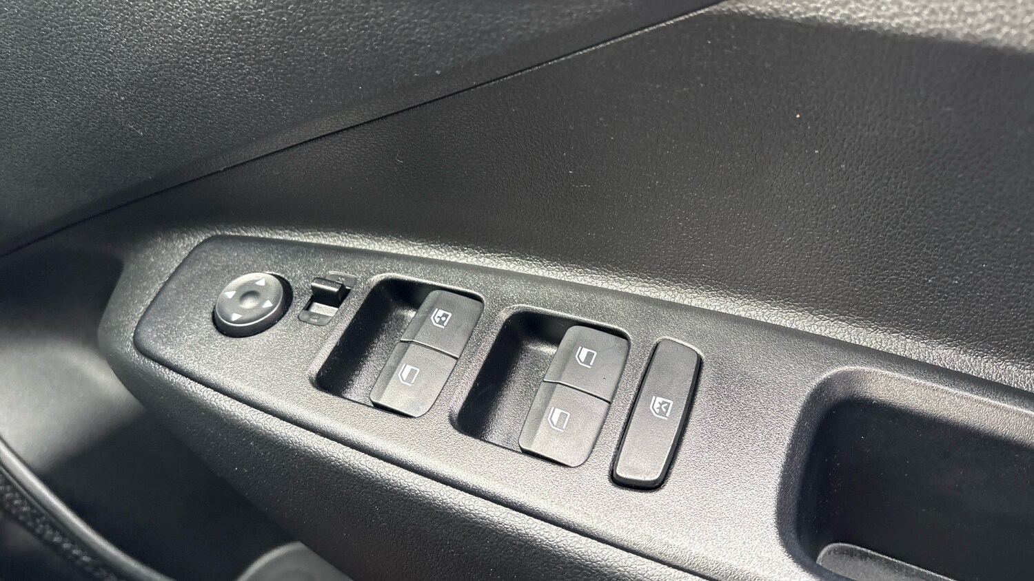 Used Hyundai i10 2023 for sale - 77676974: Photo 26