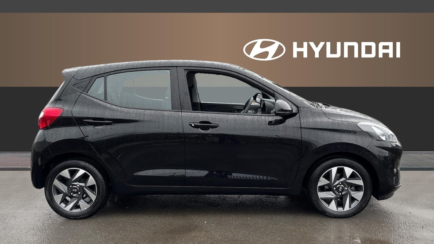 Used Hyundai i10 2023 for sale - 77676974: Photo 5