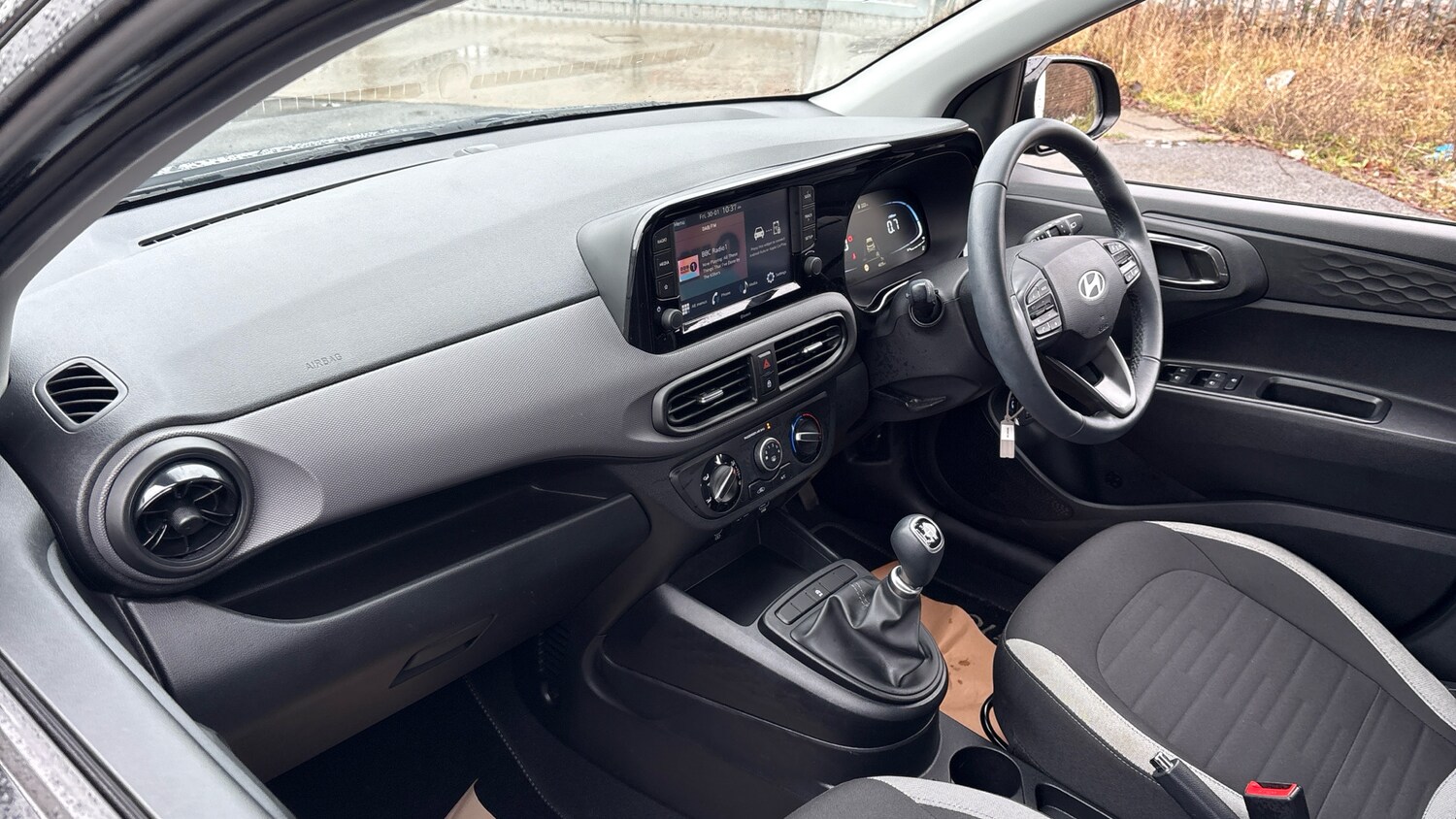 Used Hyundai i10 2023 for sale - 77676974: Photo 9