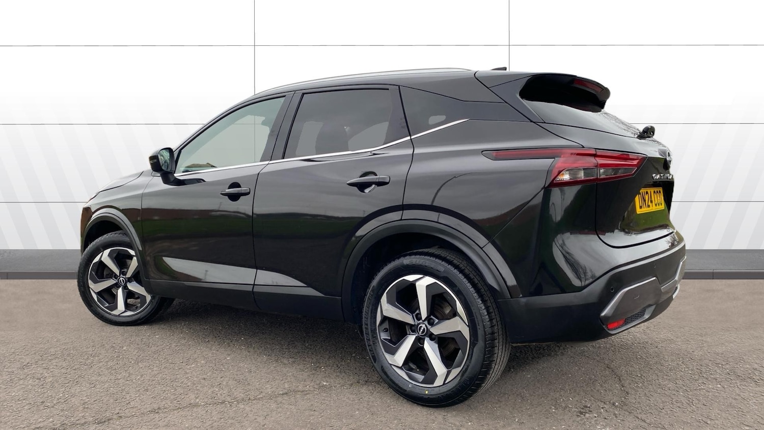 Used Nissan Qashqai 2024 for sale - 77678608: Photo 2