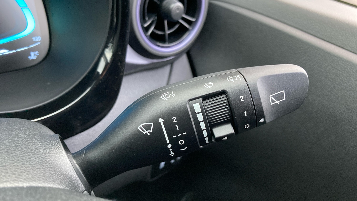 Used Hyundai i10 2024 for sale - 77298211: Photo 35