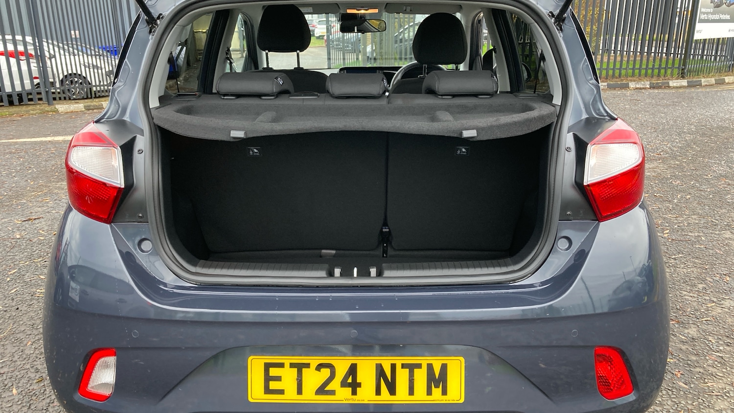 Used Hyundai i10 2024 for sale - 77298211: Photo 4