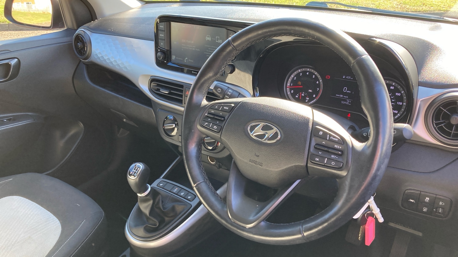 Used Hyundai i10 2020 for sale - 76117306: Photo 11
