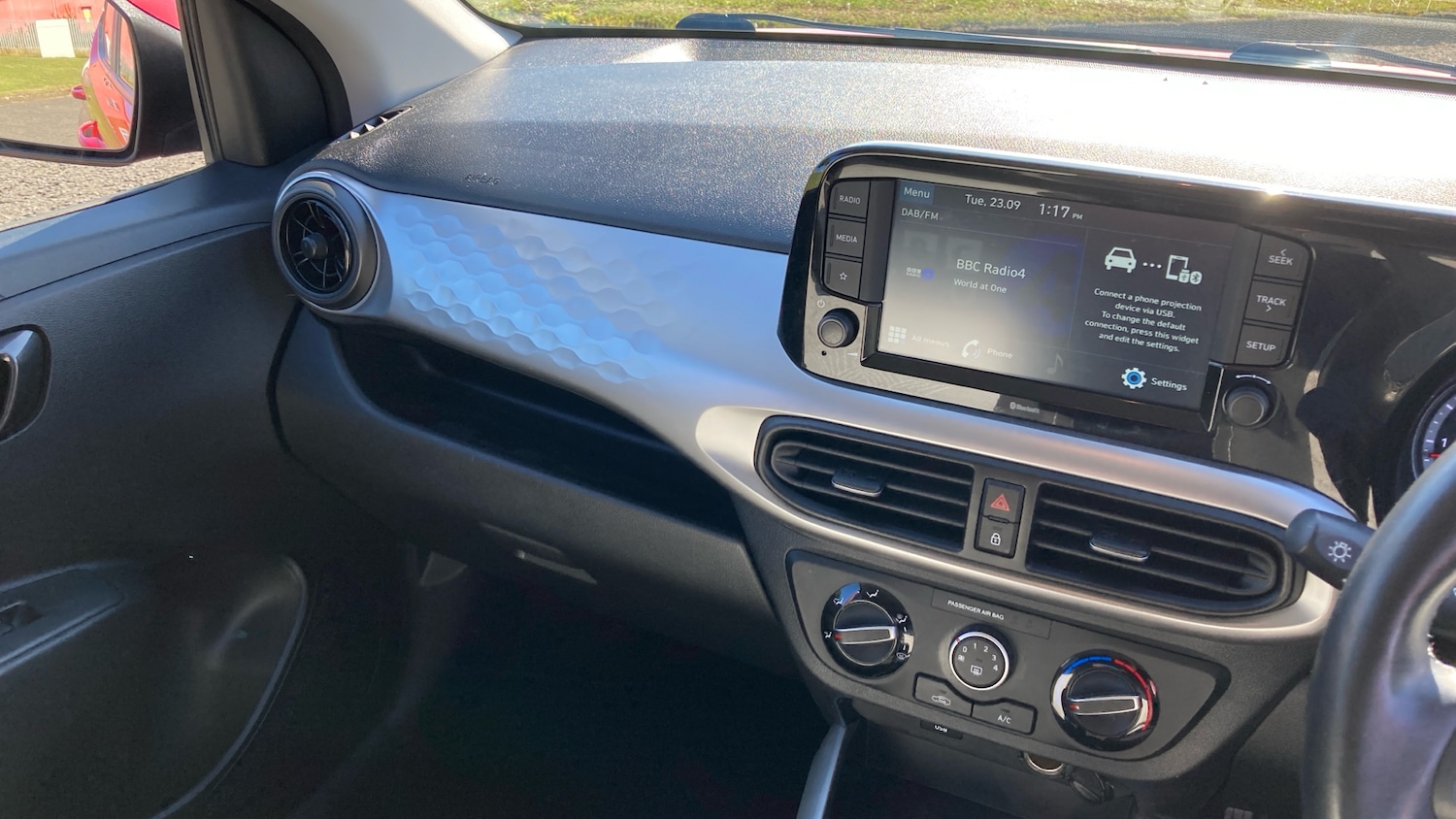 Used Hyundai i10 2020 for sale - 76117306: Photo 14