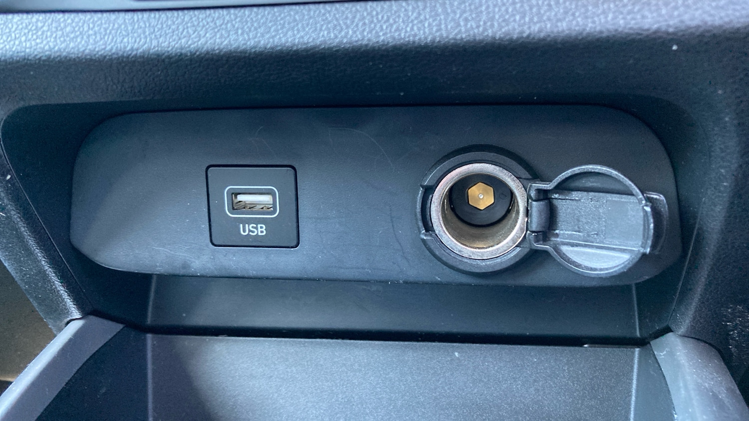 Used Hyundai i10 2020 for sale - 76117306: Photo 19