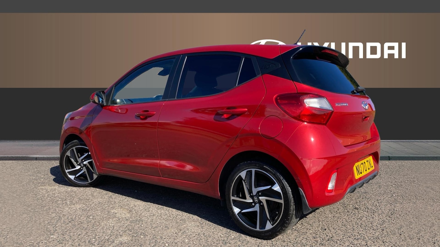 Used Hyundai i10 2020 for sale - 76117306: Photo 2