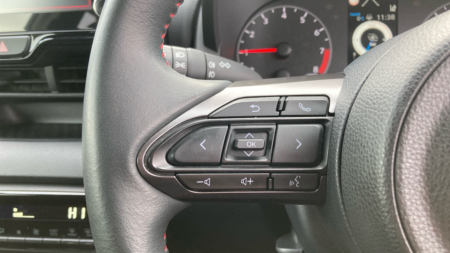 Used Toyota Yaris 2021 for sale - 77136856: Photo 21