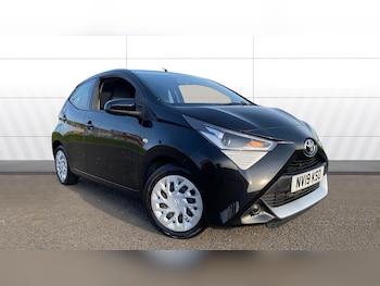 Used Toyota AYGO 2019 for sale - 77964736: Photo