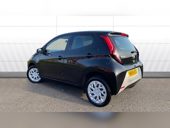 Used Toyota AYGO 2019 for sale - 77964736: Photo