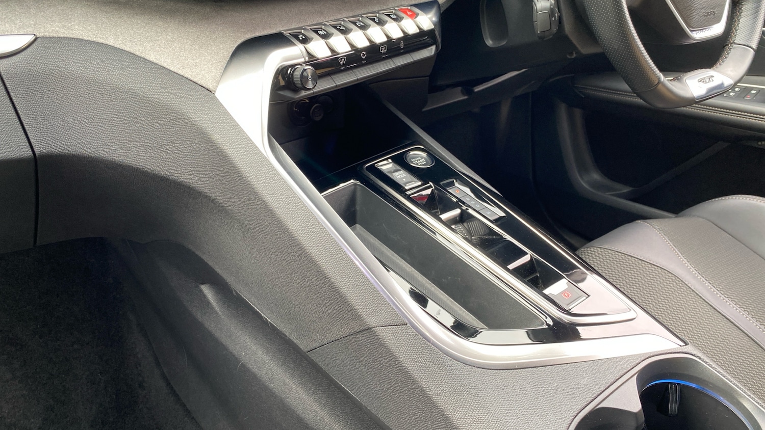 Used Peugeot 3008 2023 for sale - 77732997: Photo 13