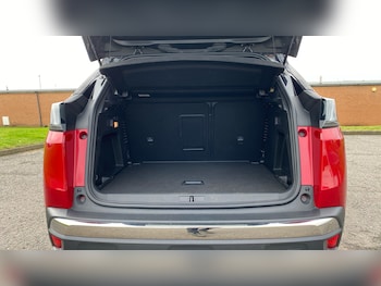 Used Peugeot 3008 2023 for sale - 77732997: Photo