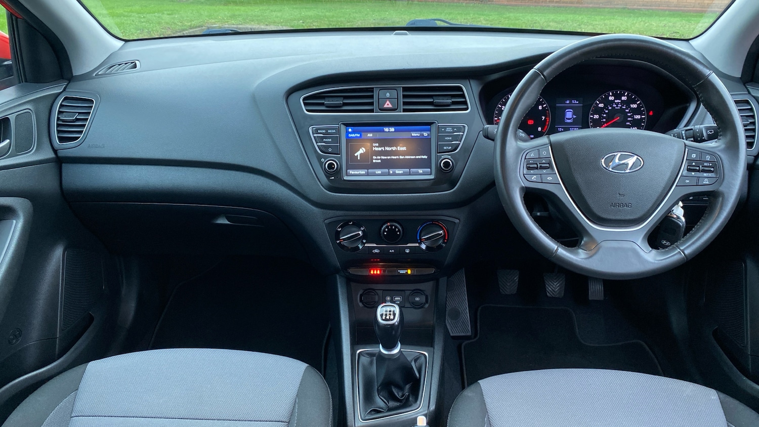 Used Hyundai i20 2019 for sale - 76426276: Photo 10