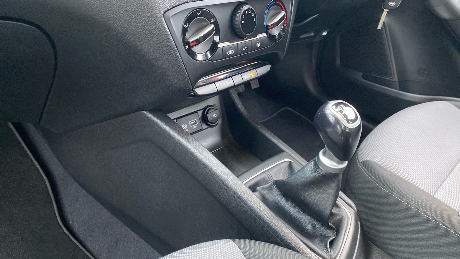 Used Hyundai i20 2019 for sale - 76426276: Photo 13