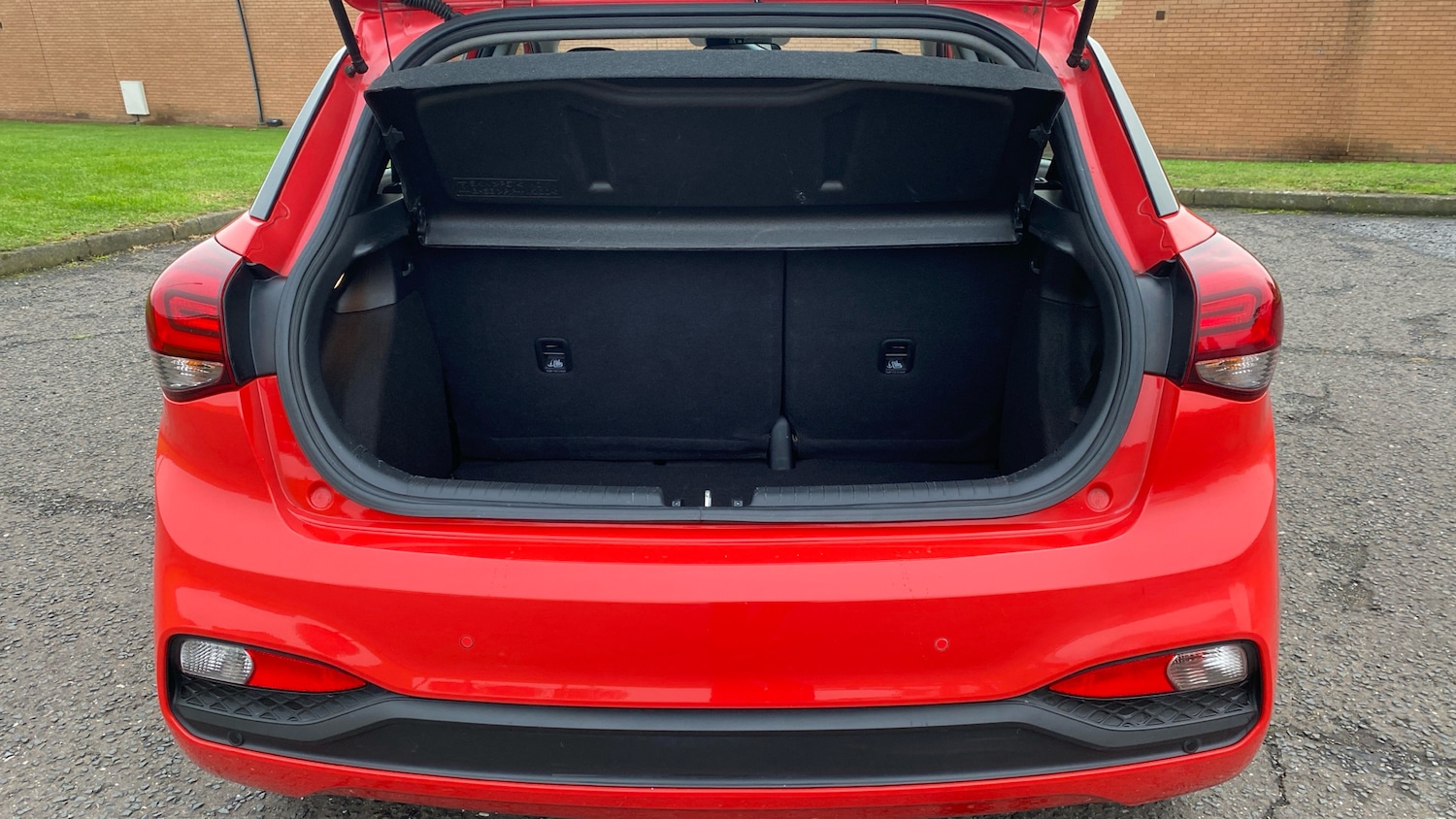 Used Hyundai i20 2019 for sale - 76426276: Photo 4