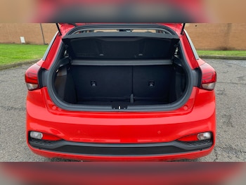 Used Hyundai i20 2019 for sale - 76426276: Photo