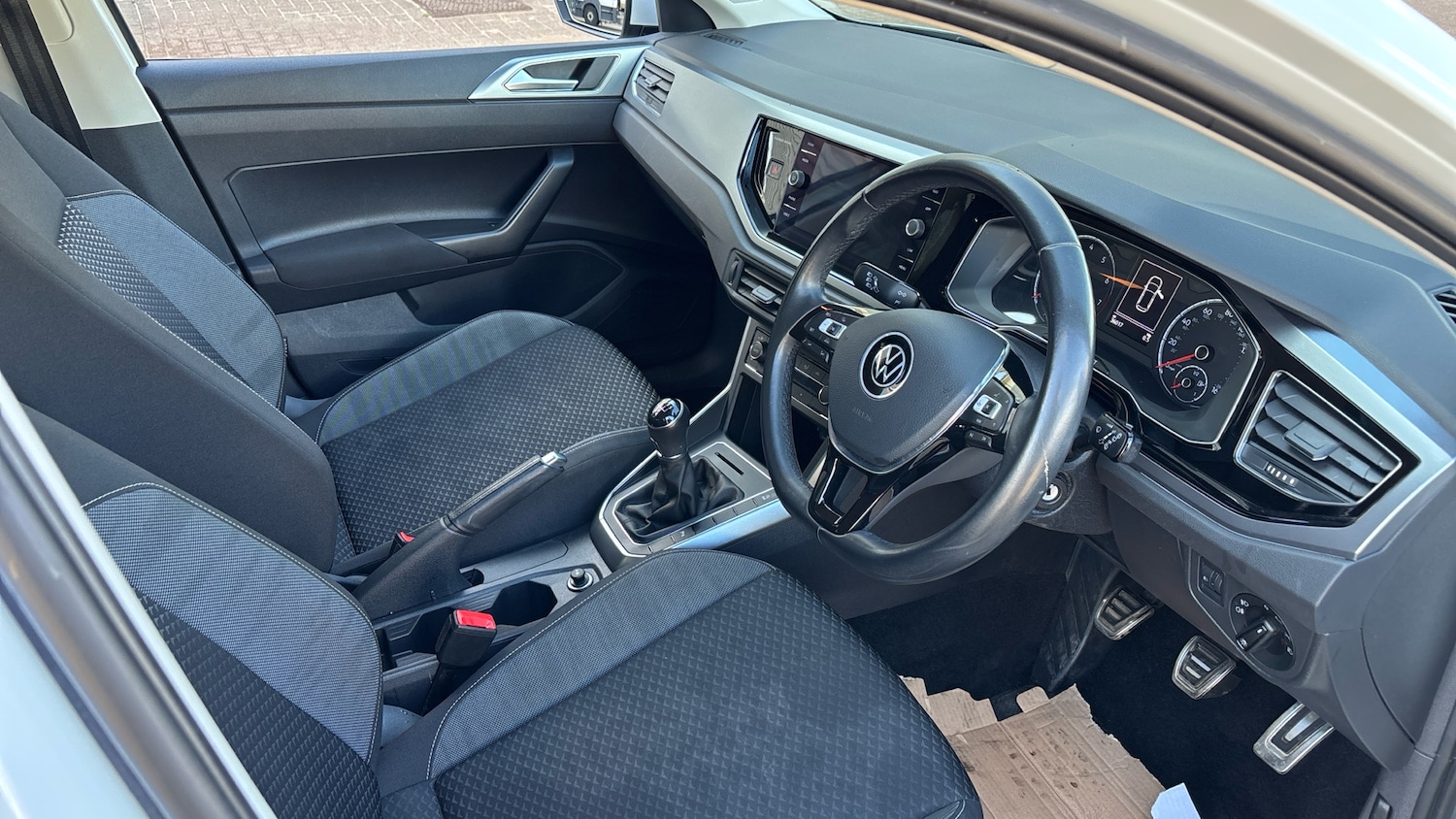 Used Volkswagen Polo 2021 for sale - 76877367: Photo 6