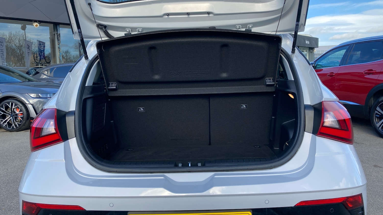 Used Hyundai i20 2025 for sale - 77918454: Photo 4