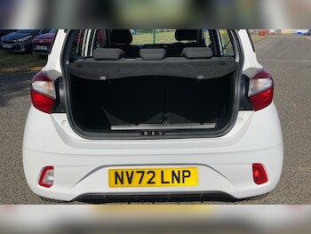 Used Hyundai i10 2022 for sale - 75827542: Photo