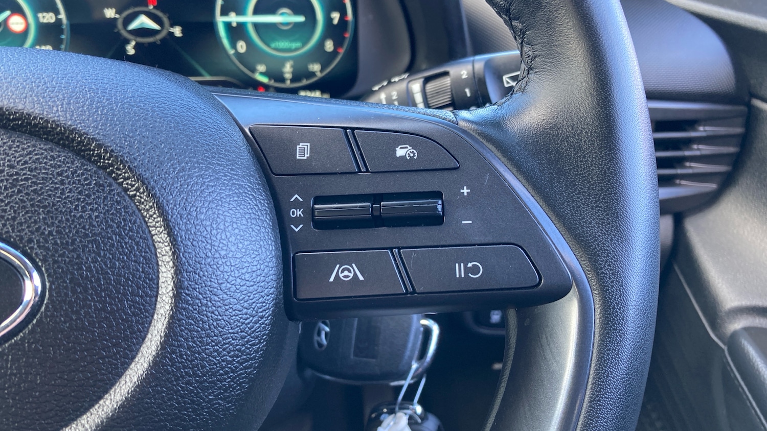 Used Hyundai i20 2022 for sale - 77964738: Photo 32