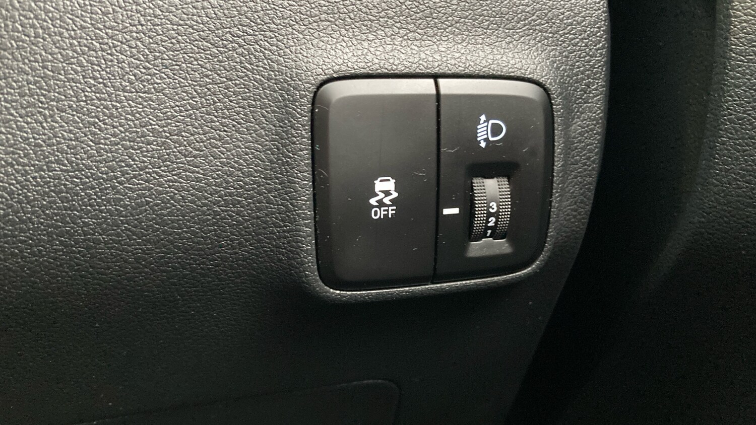 Used Hyundai i10 2023 for sale - 76611566: Photo 27