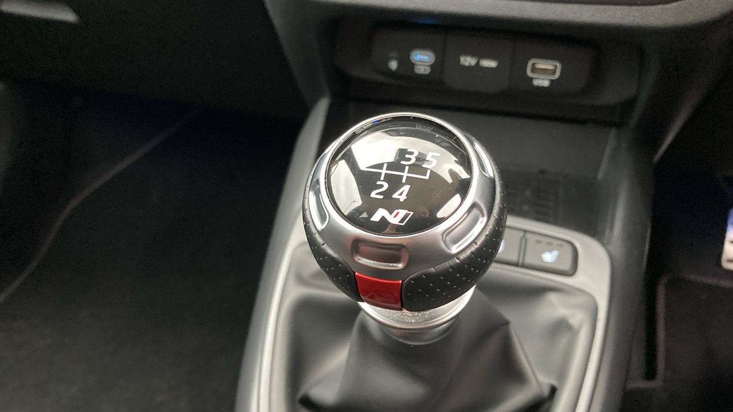 Used Hyundai i10 2023 for sale - 76611566: Photo 28