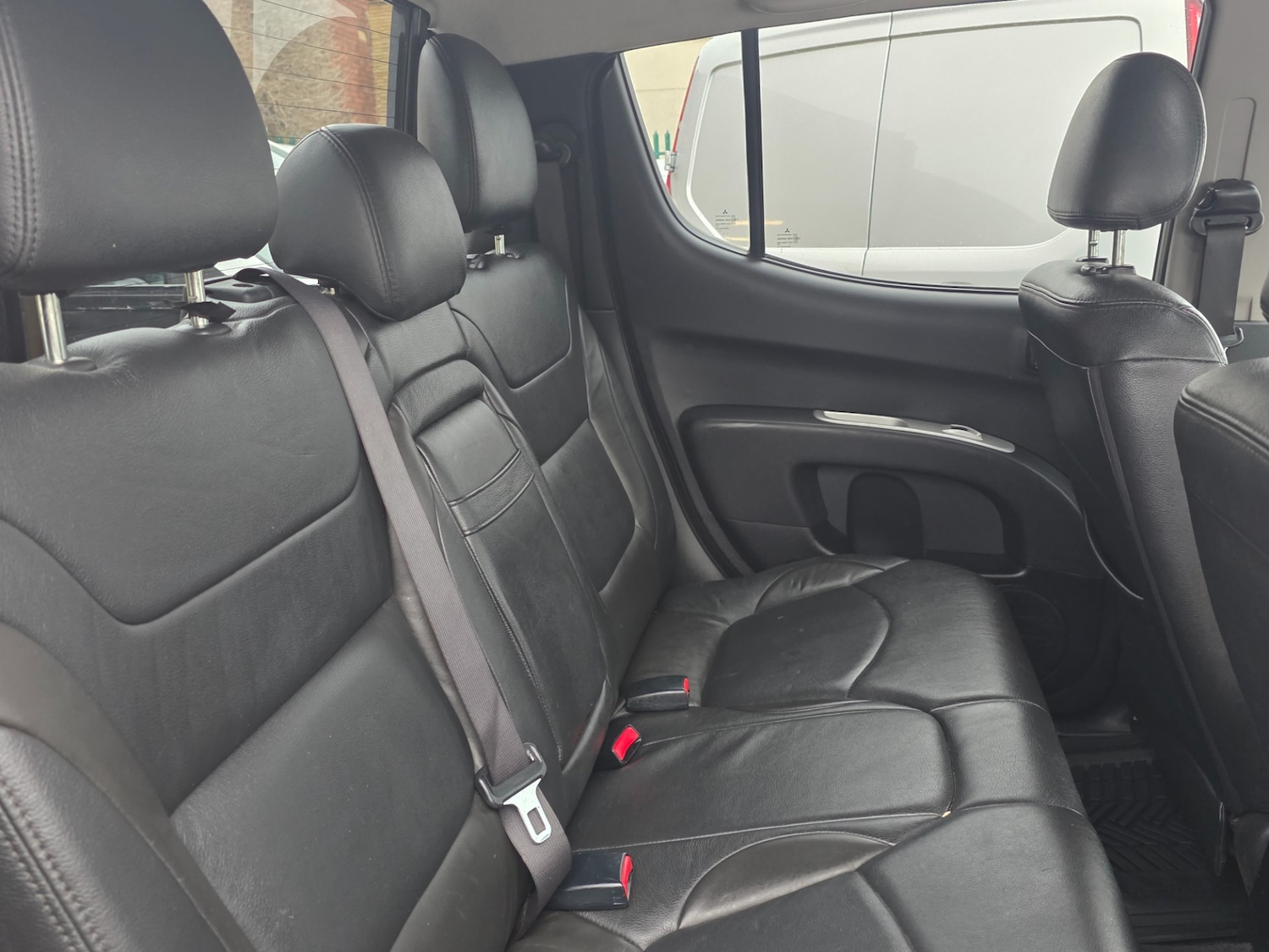 Used Mitsubishi L200 2014 for sale - 76821984: Photo 9