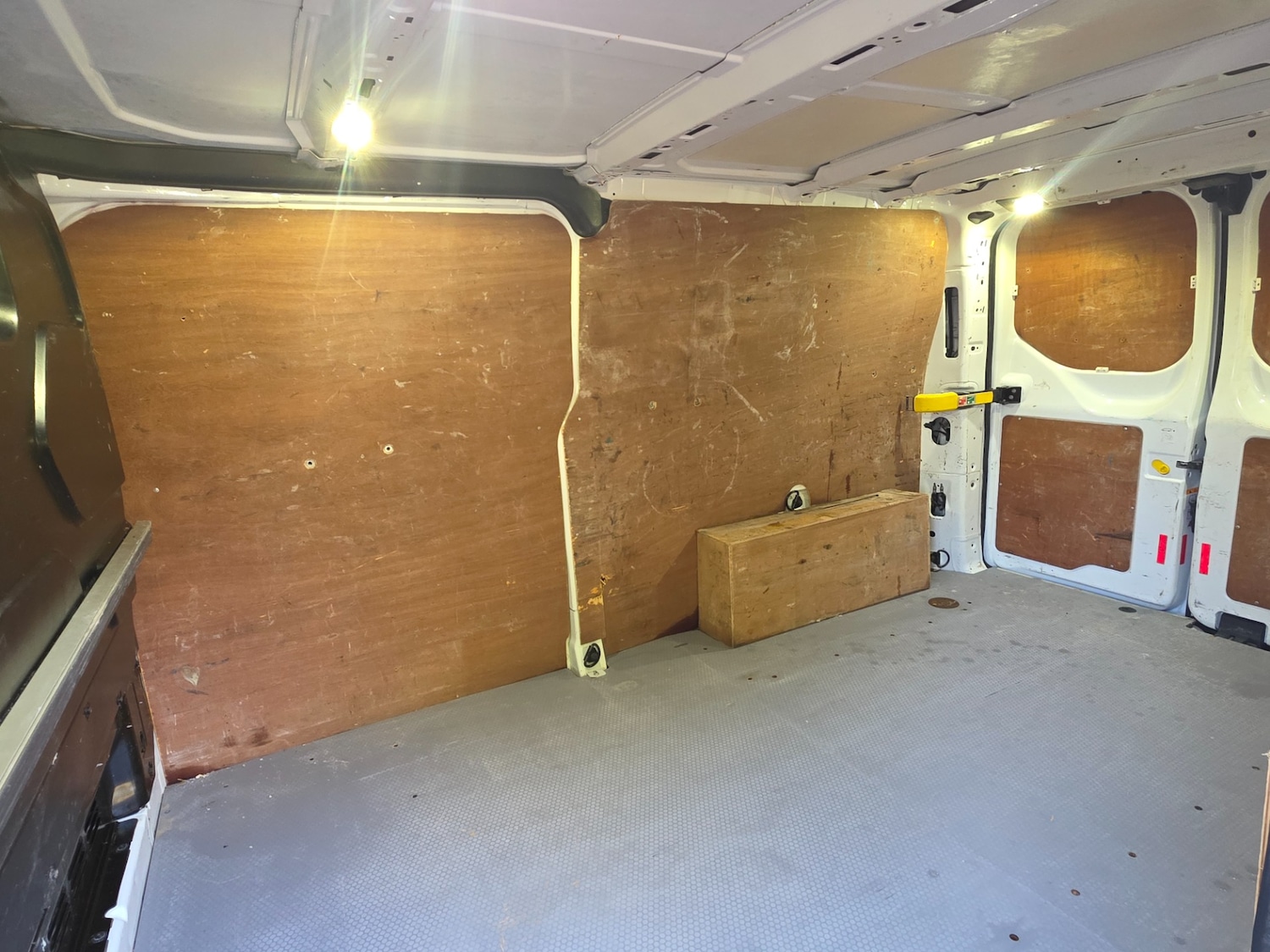 Used Ford Transit Custom 2017 for sale - 76682098: Photo 17