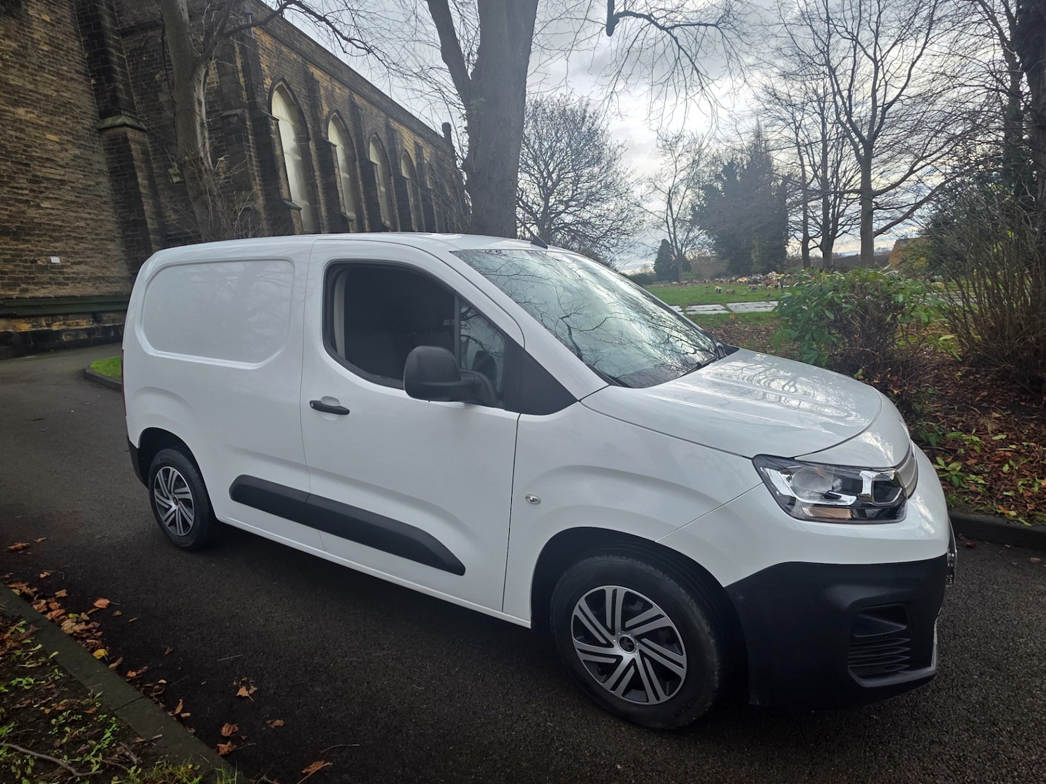 Used Citroen Berlingo 2020 for sale - 76821995: Photo 2