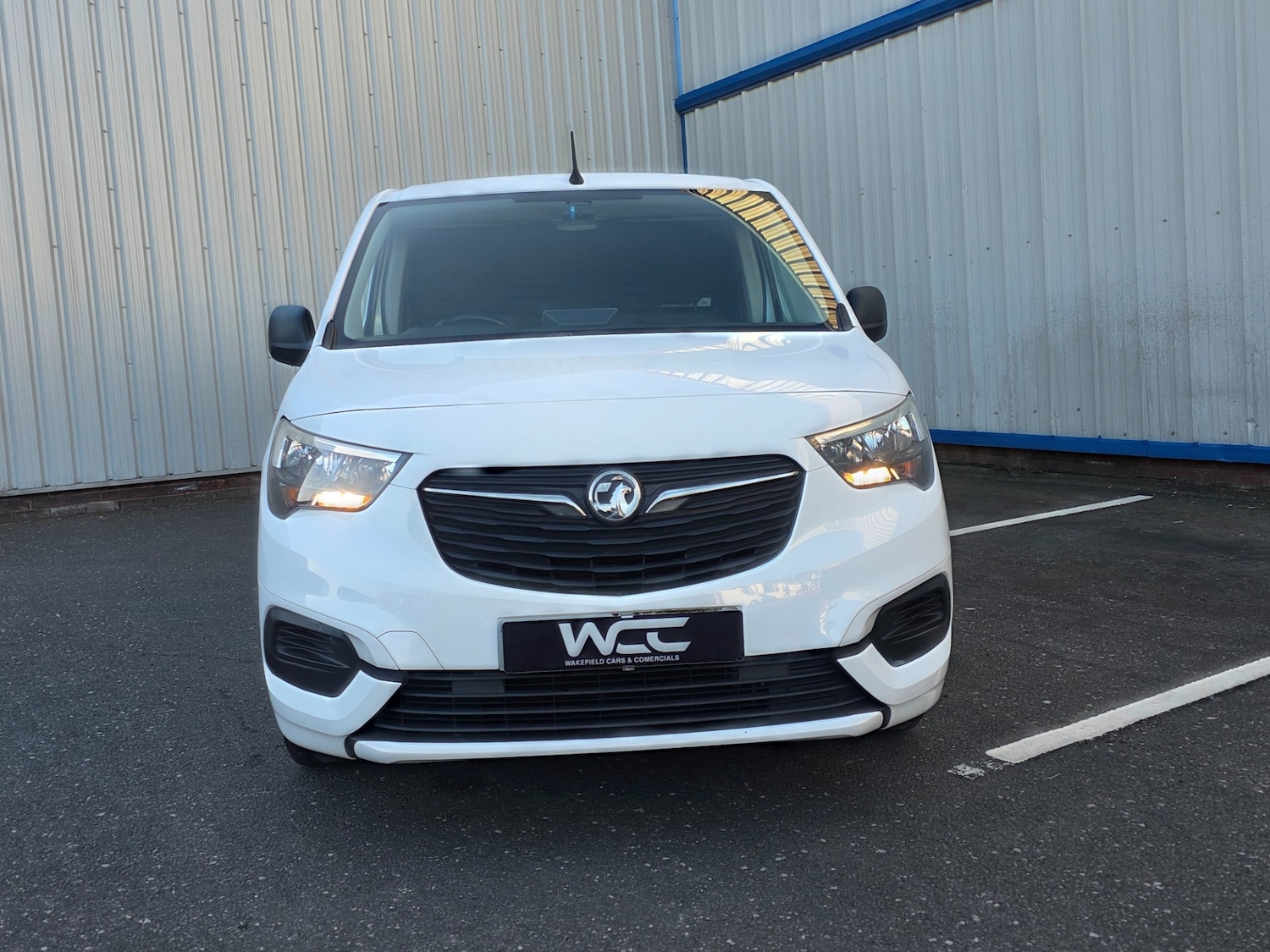Used Vauxhall Combo 2019 for sale - 77921082: Photo 2