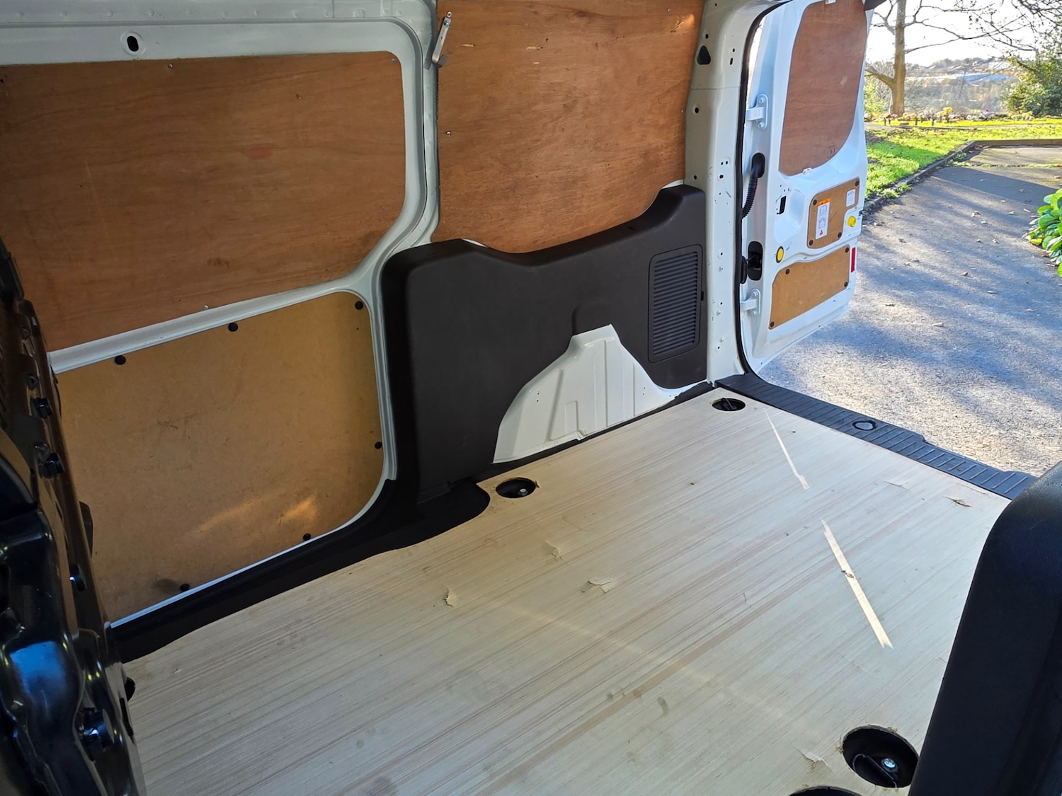 Used Ford Transit Connect 2017 for sale - 76681825: Photo 17