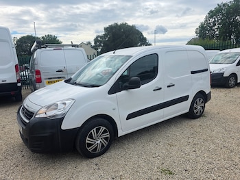 Used Peugeot Partner 2017 for sale - 79106137: Photo