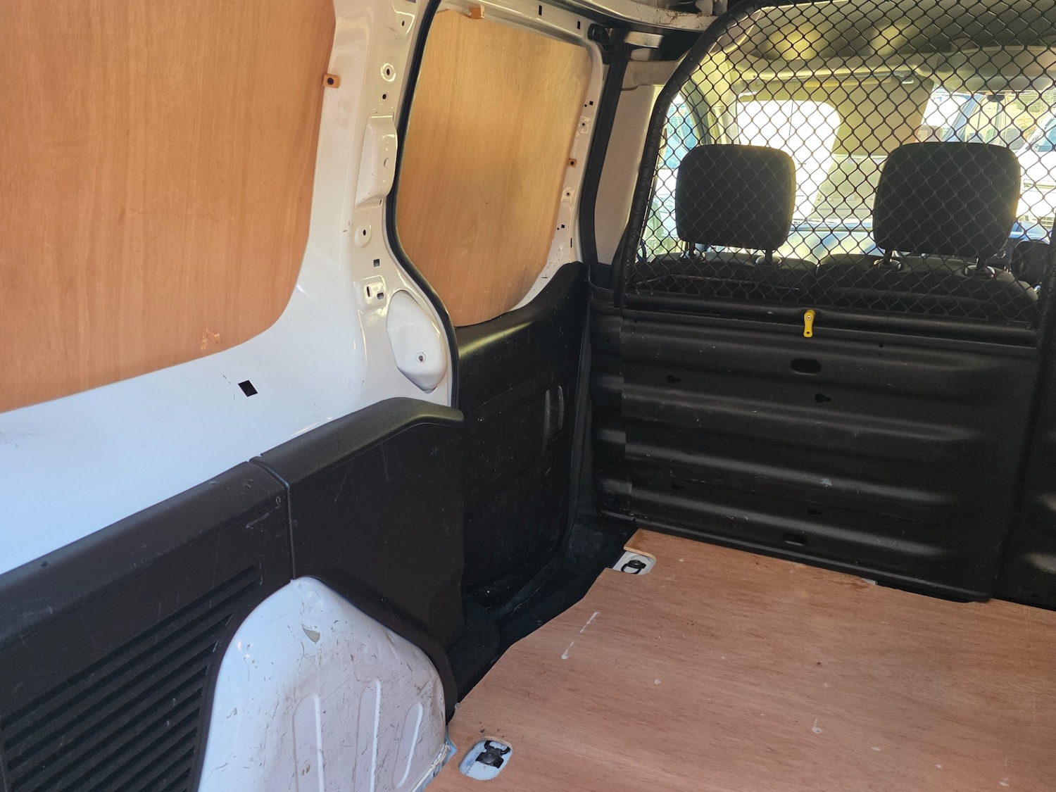 Used Peugeot Partner 2018 for sale - 76682673: Photo 15