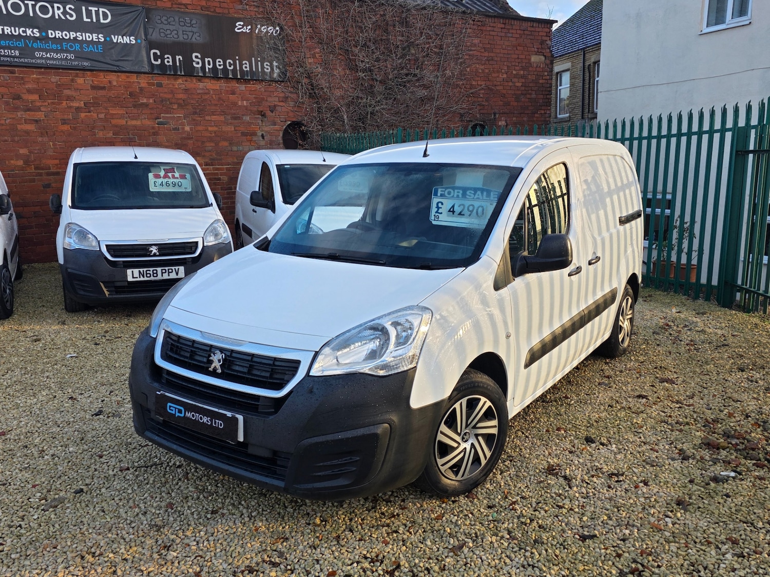 Used Peugeot Partner 2018 for sale - 76682673: Photo 2