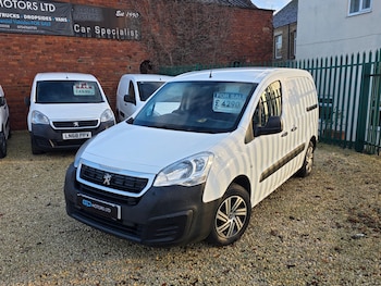 Used Peugeot Partner 2018 for sale - 76682673: Photo