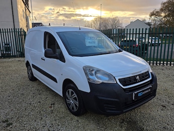 Used Peugeot Partner 2018 for sale - 76682673: Photo