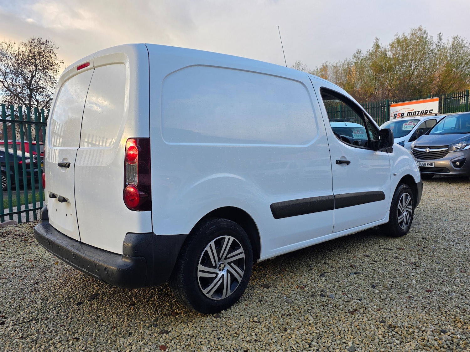 Used Peugeot Partner 2018 for sale - 76682673: Photo 6