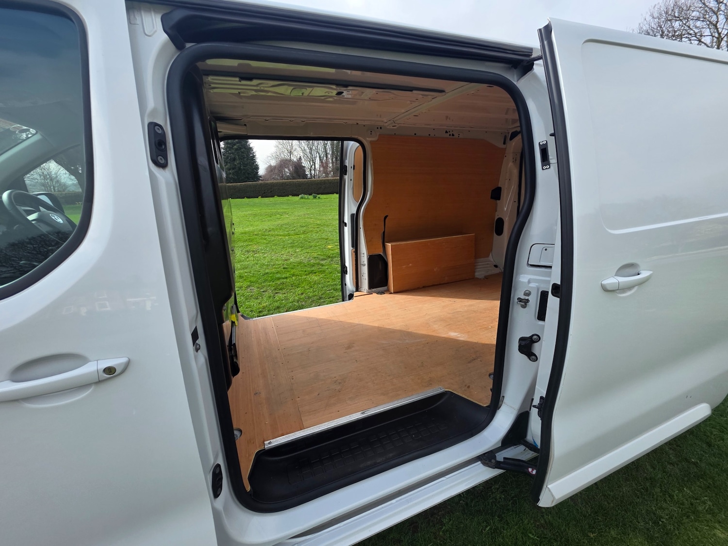 Used Vauxhall Vivaro 2023 for sale - 77804155: Photo 12