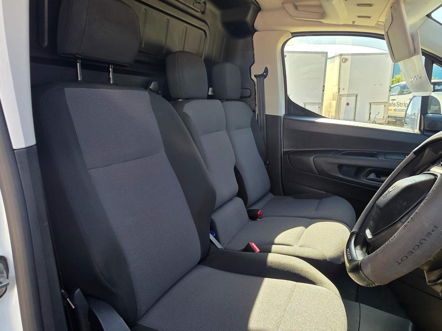 Used Peugeot Partner 2020 for sale - 77921067: Photo 15