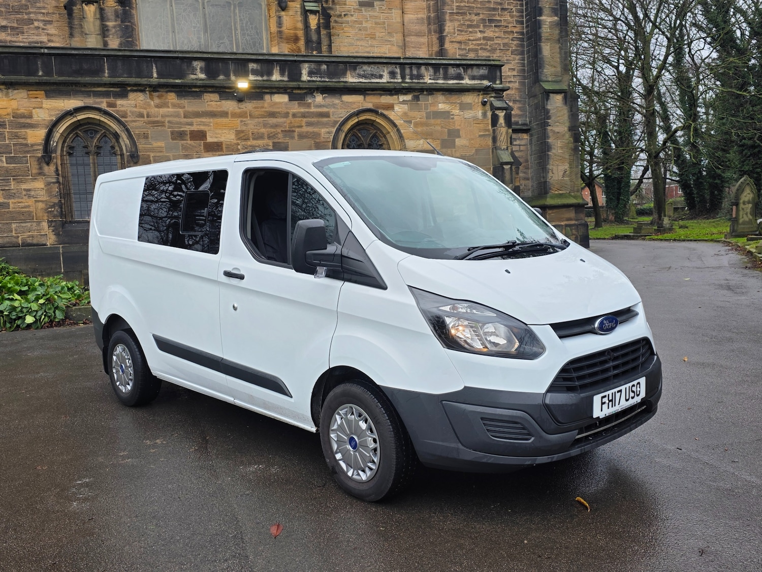 Used Ford Transit Custom 2017 for sale - 77558290: Photo 2