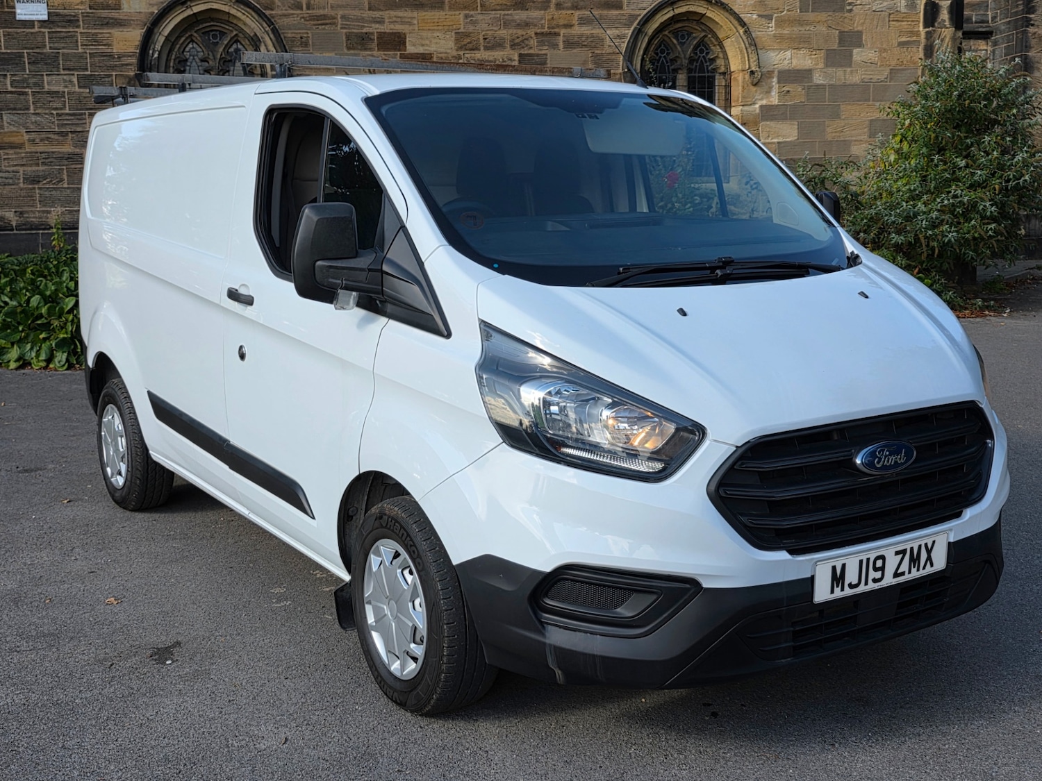 Used Ford Transit Custom 2019 for sale - 76689606: Photo 2