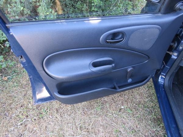Used Ford Escort 2001 for sale - 75183967: Photo 19