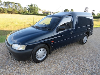 Used Ford Escort 2001 for sale - 75183967: Photo