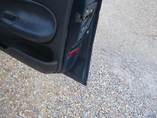 Used Ford Escort 2001 for sale - 75183967: Photo 32